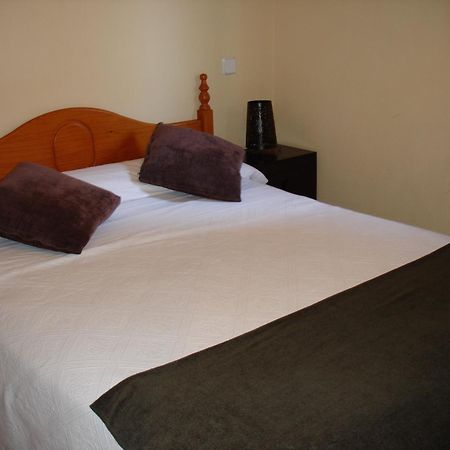 Hostal Puerta Bonita Vista Alegre مدريد المظهر الخارجي الصورة