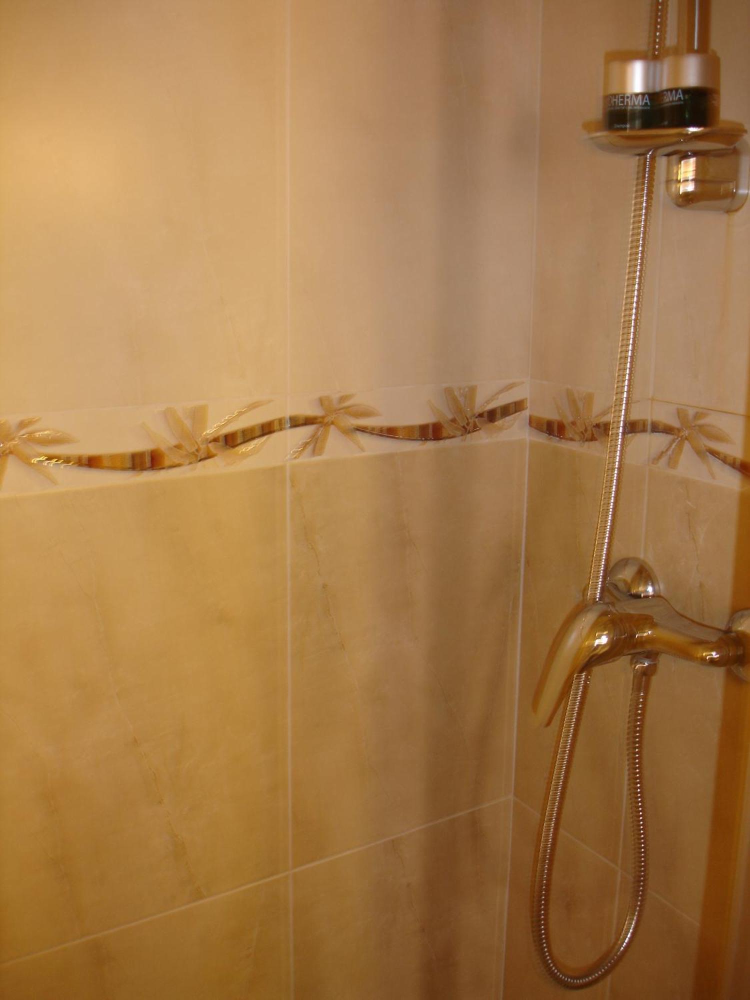 Hostal Puerta Bonita Vista Alegre مدريد المظهر الخارجي الصورة