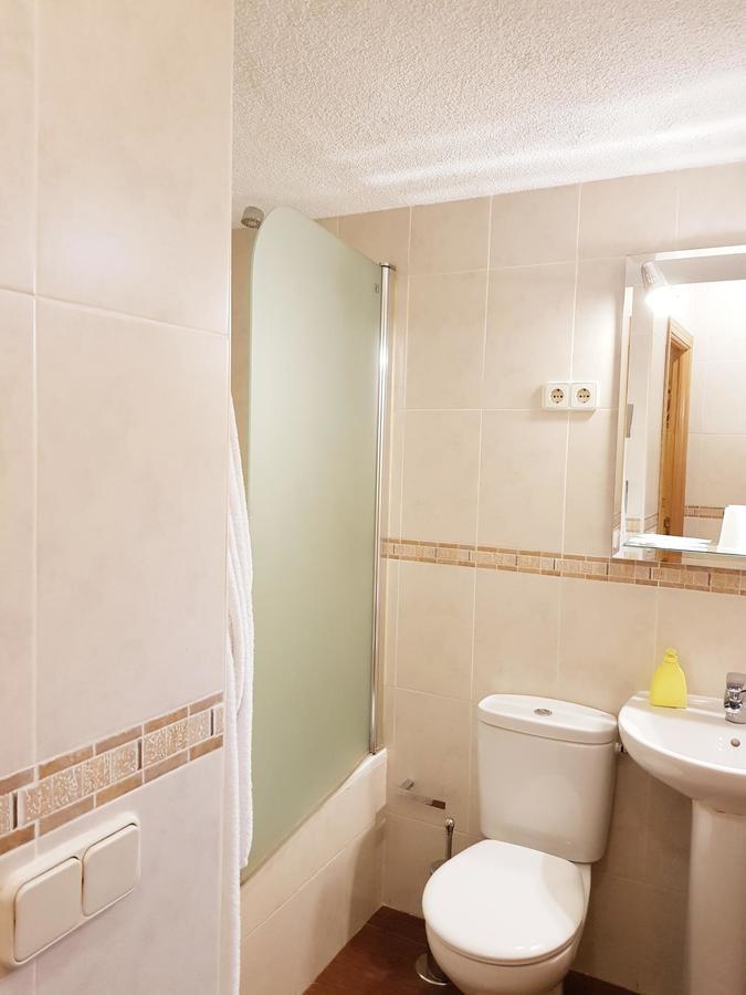 Hostal Puerta Bonita Vista Alegre مدريد المظهر الخارجي الصورة