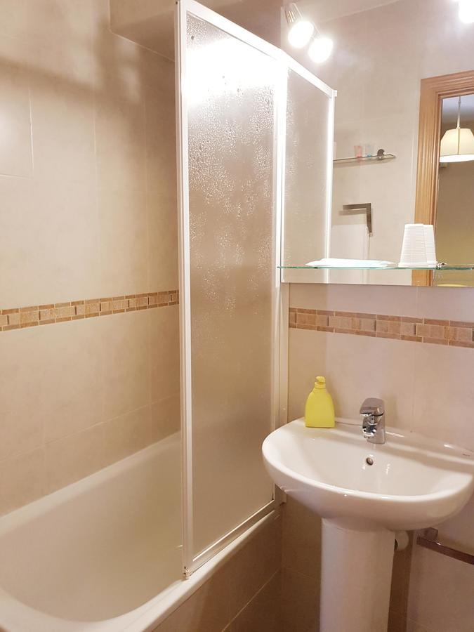 Hostal Puerta Bonita Vista Alegre مدريد المظهر الخارجي الصورة