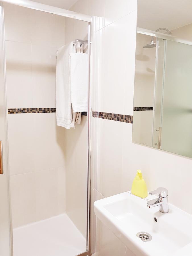 Hostal Puerta Bonita Vista Alegre مدريد المظهر الخارجي الصورة