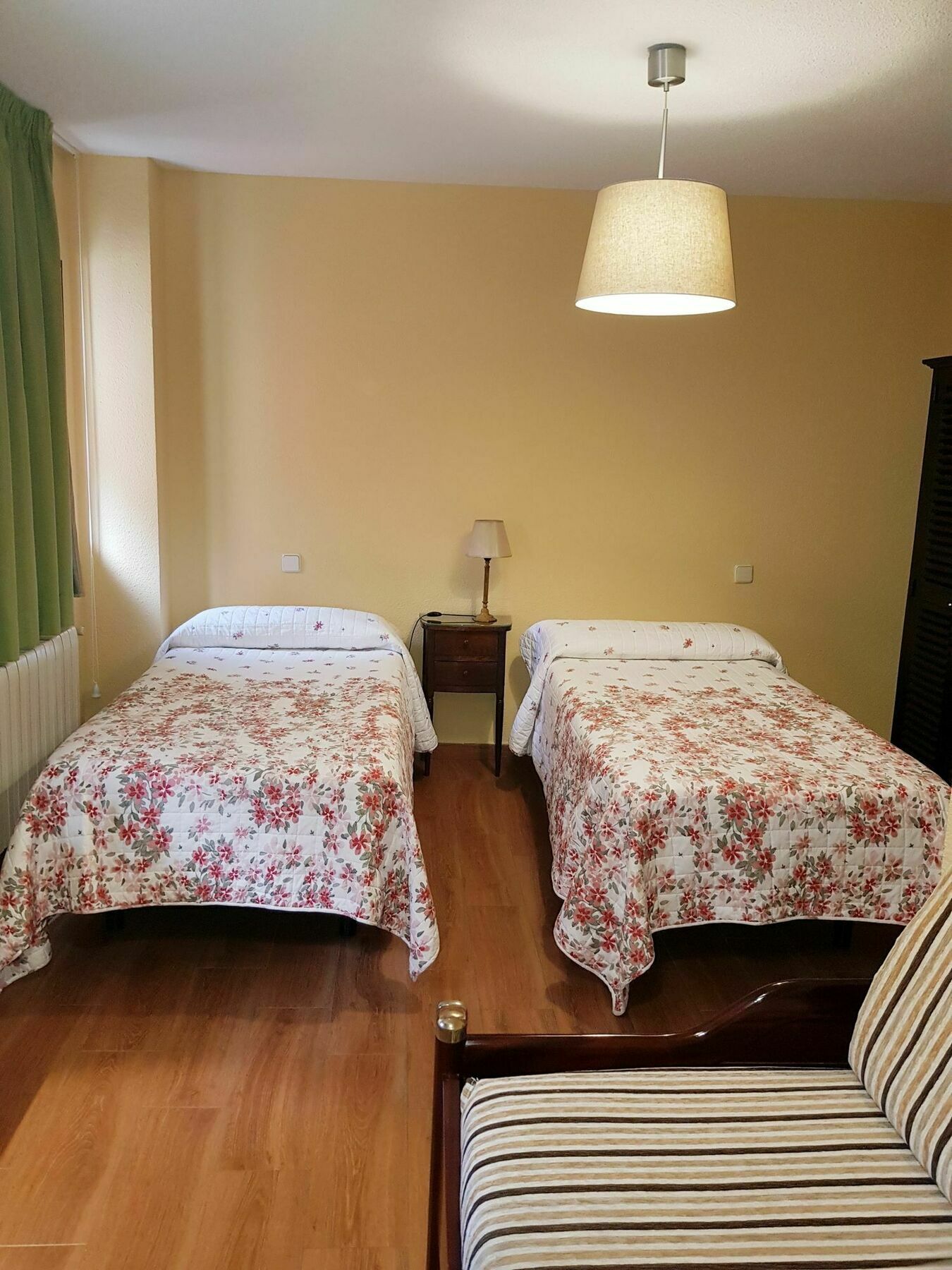 Hostal Puerta Bonita Vista Alegre مدريد المظهر الخارجي الصورة