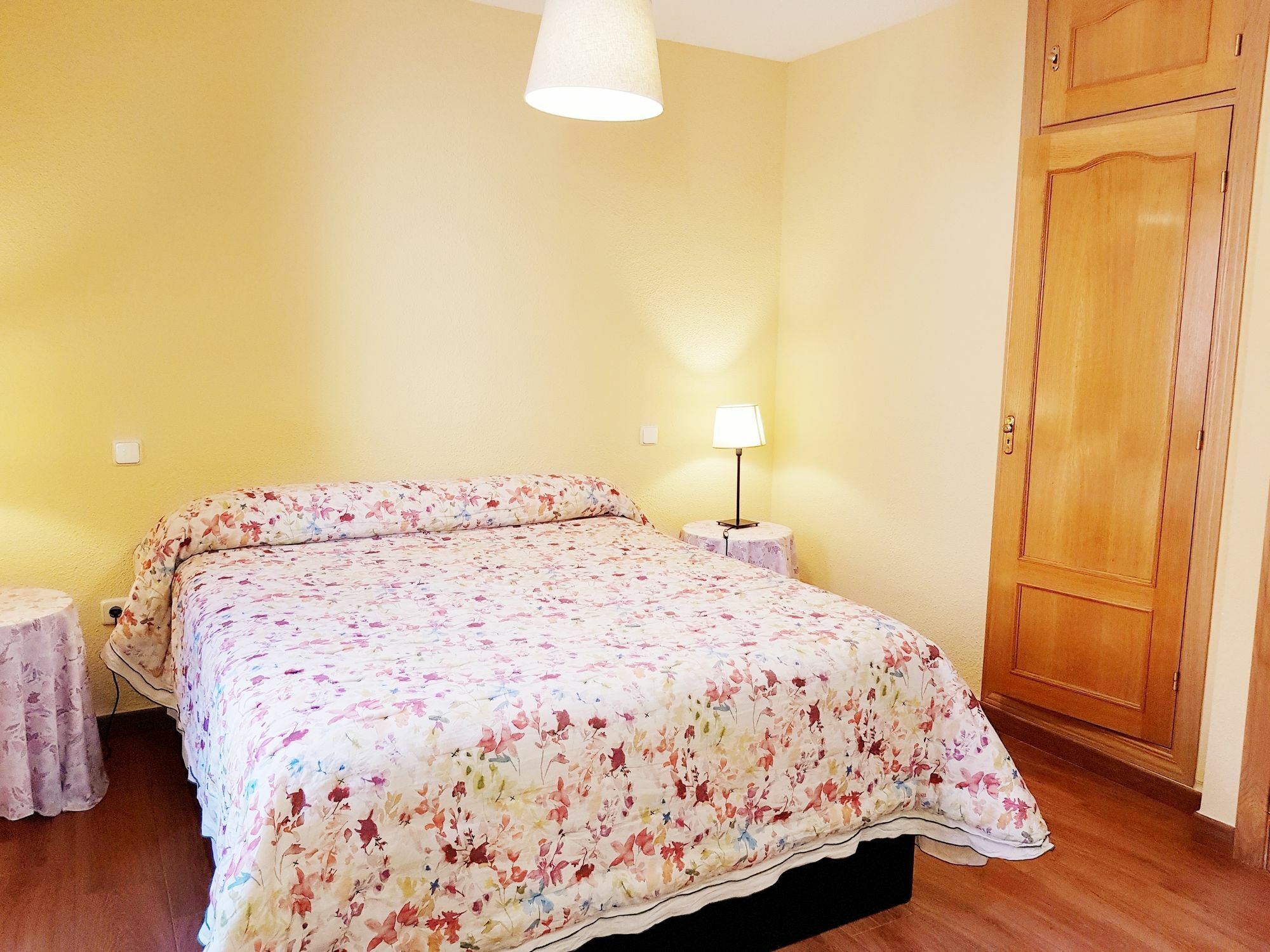 Hostal Puerta Bonita Vista Alegre مدريد المظهر الخارجي الصورة